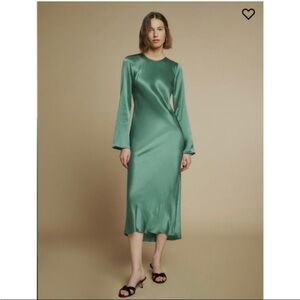 Reformation Davina Silk Dress in color BOTTLE nwt